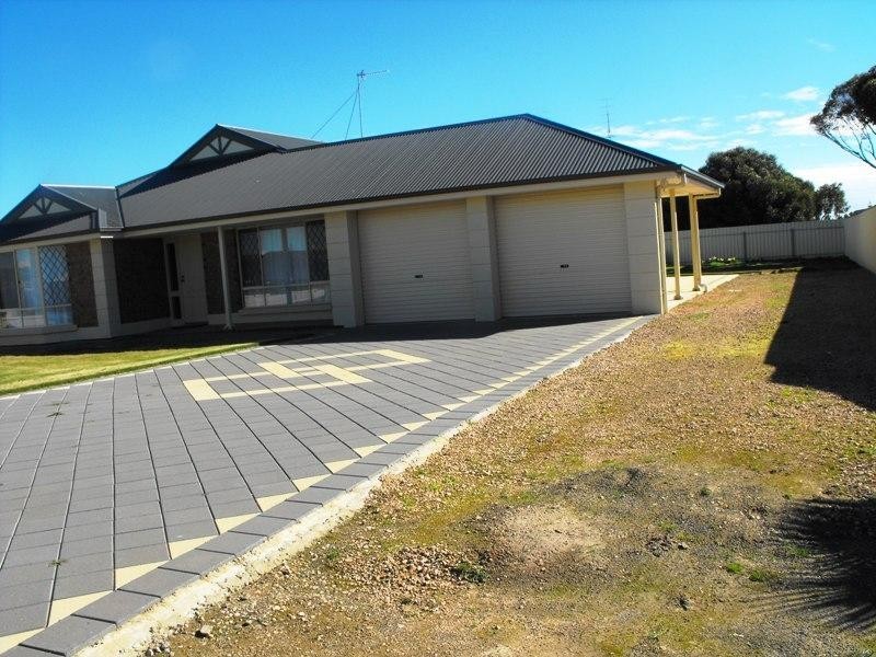 3 Minnipa Drive, Port Hughes SA 5558