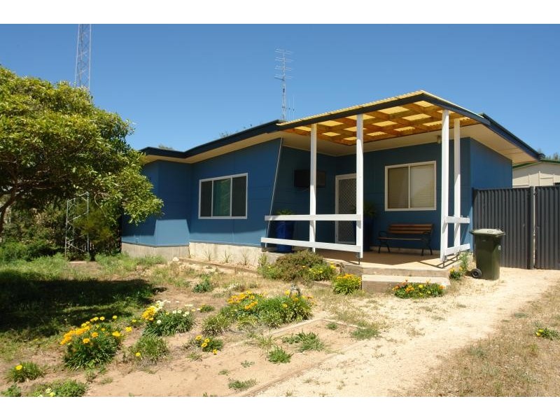16 Gulf Street, Moonta Bay SA 5558