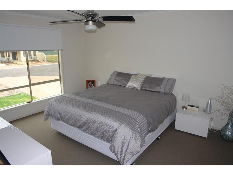 6 Hollis Court, Moonta Bay SA 5558