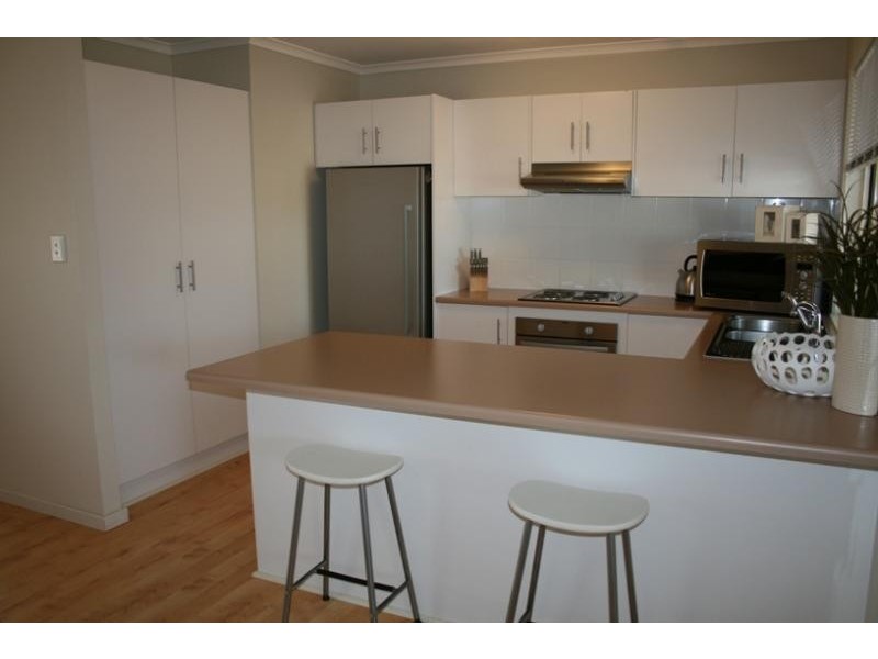 3 Loller Street, Moonta Bay SA 5558