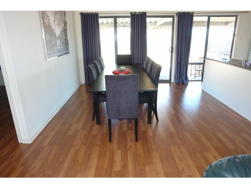 17 Andrew Street, Moonta Bay SA 5558