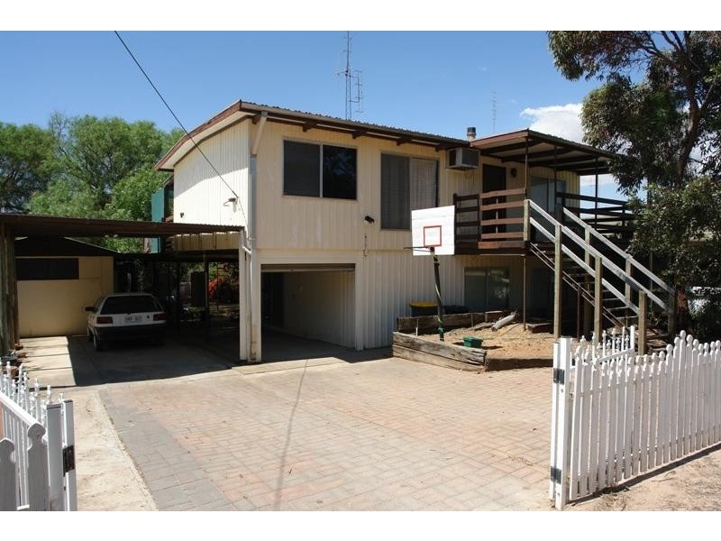 5 Olive Place, Moonta Bay SA 5558