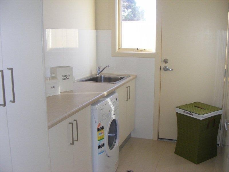 11 Ritter Street, Moonta Bay SA 5558