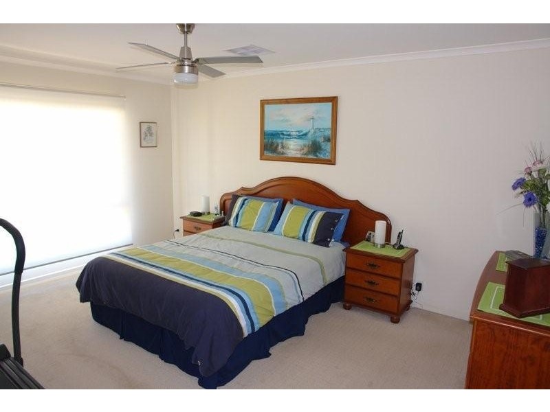 1 Hazel Street, Moonta Bay SA 5558
