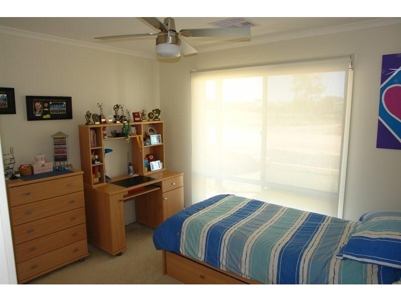 1 Hazel Street, Moonta Bay SA 5558