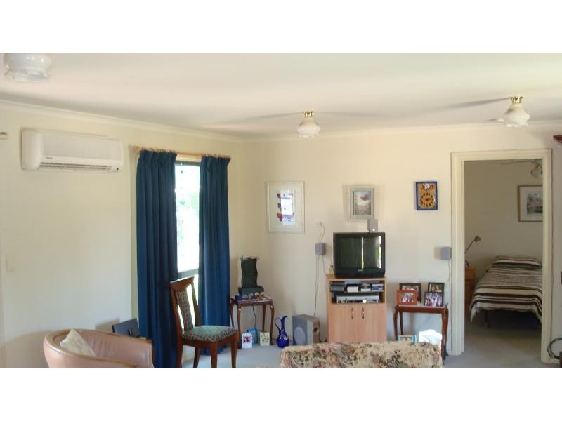 6 Duryea Street, Port Clinton SA 5570