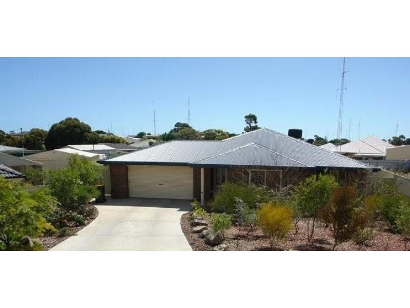 9 Clayton Street, Moonta Bay SA 5558