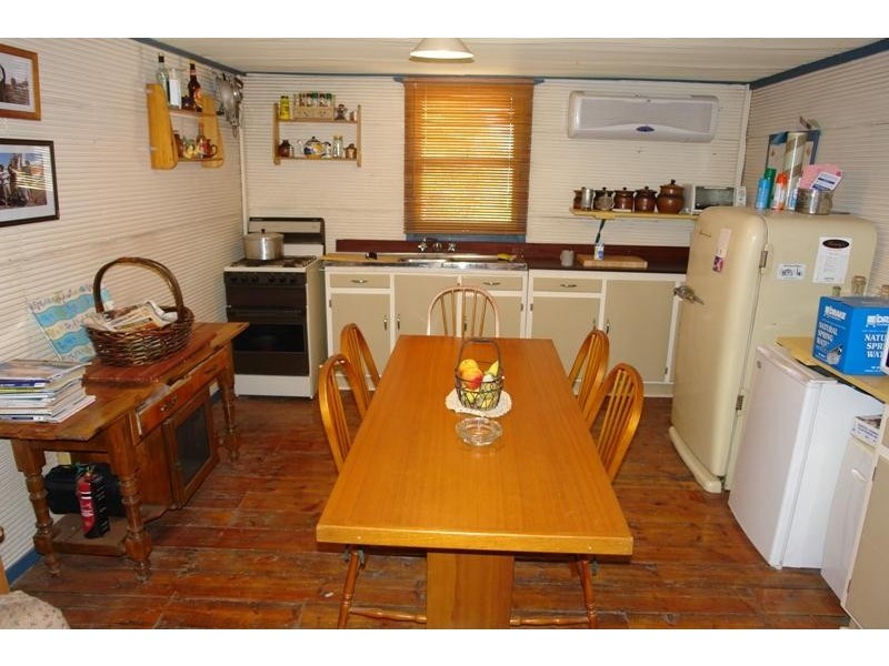 601 Mitchell Street, Moonta Mines SA 5558