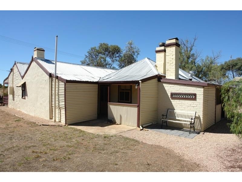 601 Mitchell Street, Moonta Mines SA 5558