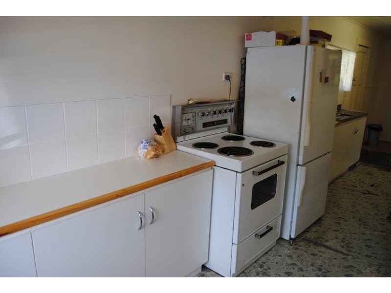 34 Caroline Street, Maitland SA 5573