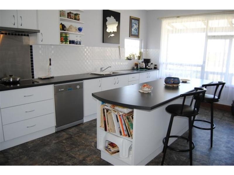 25 Beach Road, Coobowie SA 5583