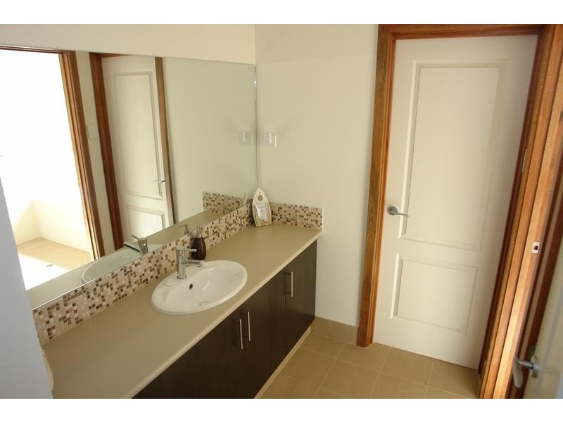 1 Quintrell Street, Moonta Bay SA 5558