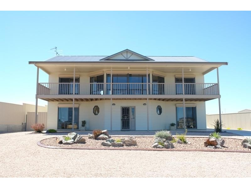 14 Sanders Street, Moonta Bay SA 5558