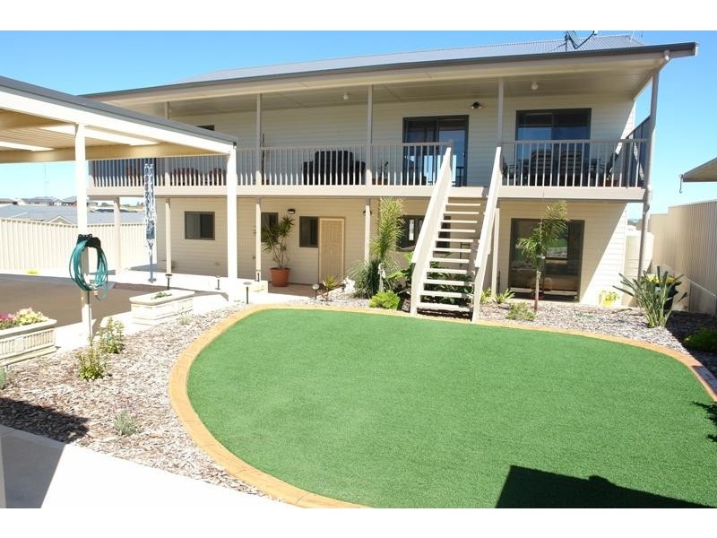 14 Sanders Street, Moonta Bay SA 5558