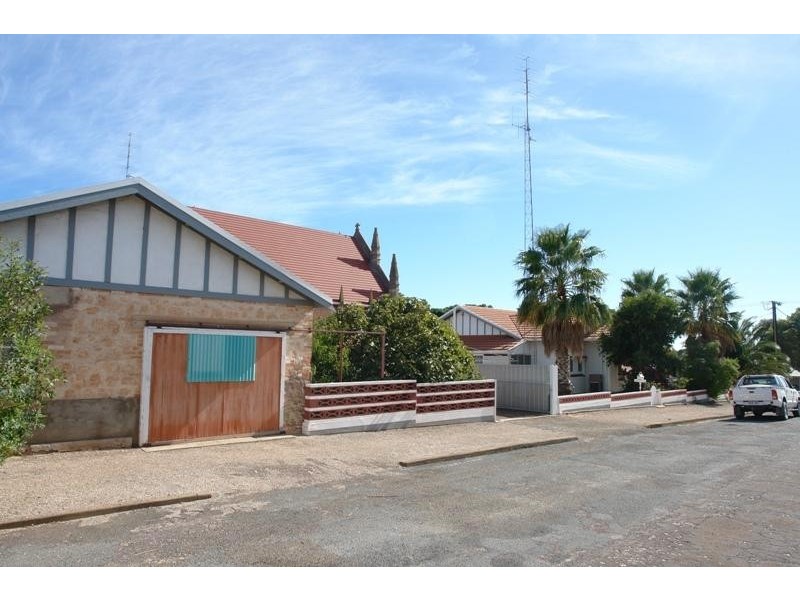 37 Robert Street, Moonta SA 5558