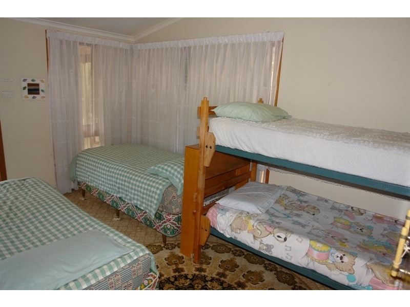 35 Hughes Avenue, Moonta Bay SA 5558