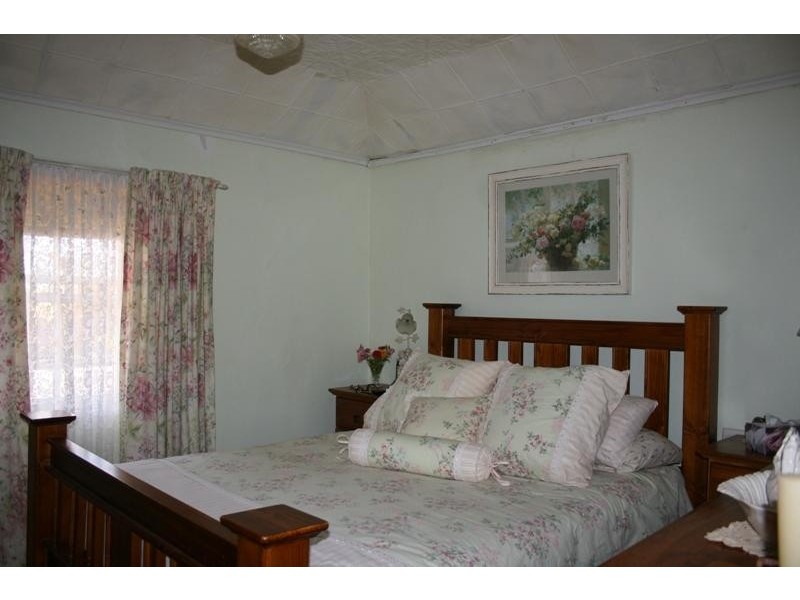 329 Derrington Terrace, East Moonta SA 5558