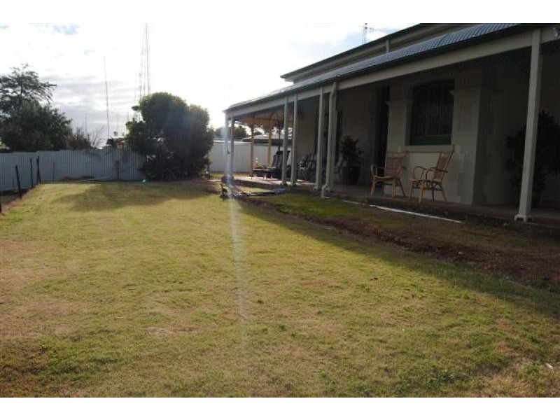 114 Narangga Tce, Moonta Bay SA 5558