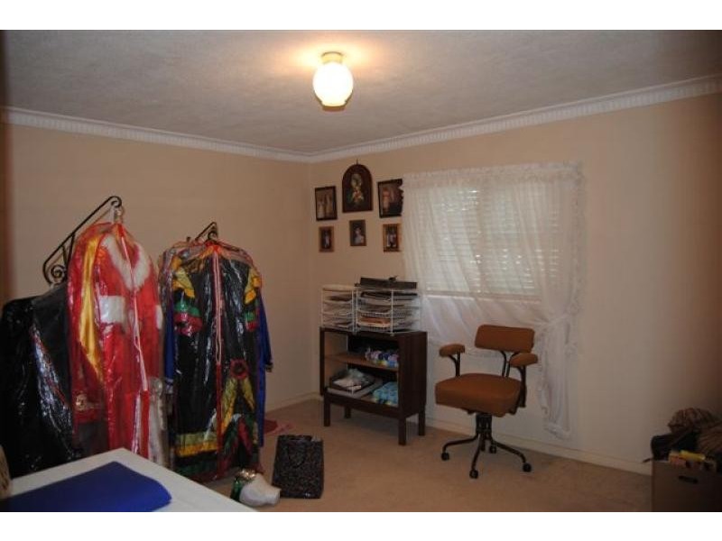 17 Esplanade, North Beach SA 5556