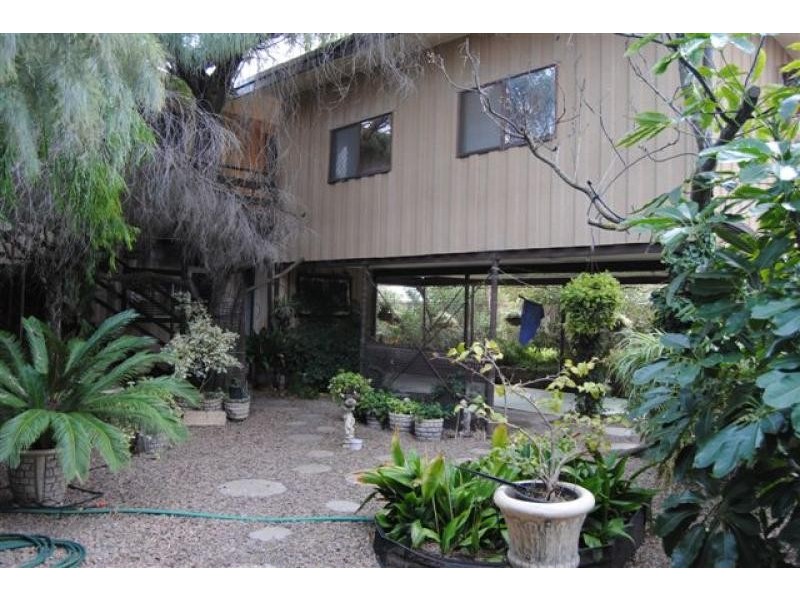 17 Esplanade, North Beach SA 5556