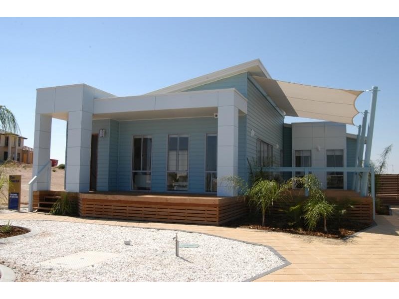 14 Trembath St, Moonta Bay SA 5558