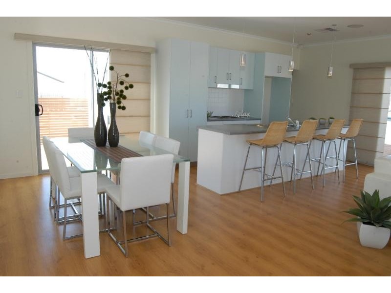 14 Trembath St, Moonta Bay SA 5558