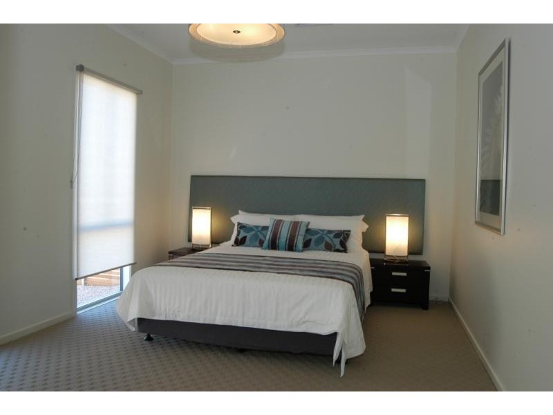 14 Trembath St, Moonta Bay SA 5558