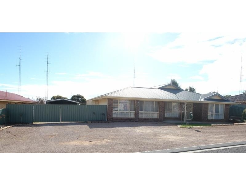 19 Highview  Grove, Moonta Bay SA 5558