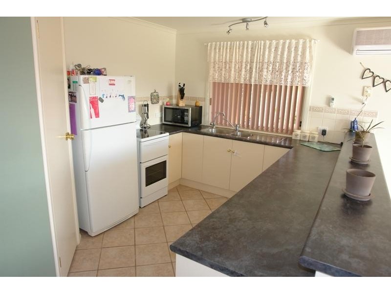 19 Highview  Grove, Moonta Bay SA 5558