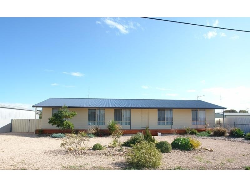 13 Andrew Street, Moonta Bay SA 5558