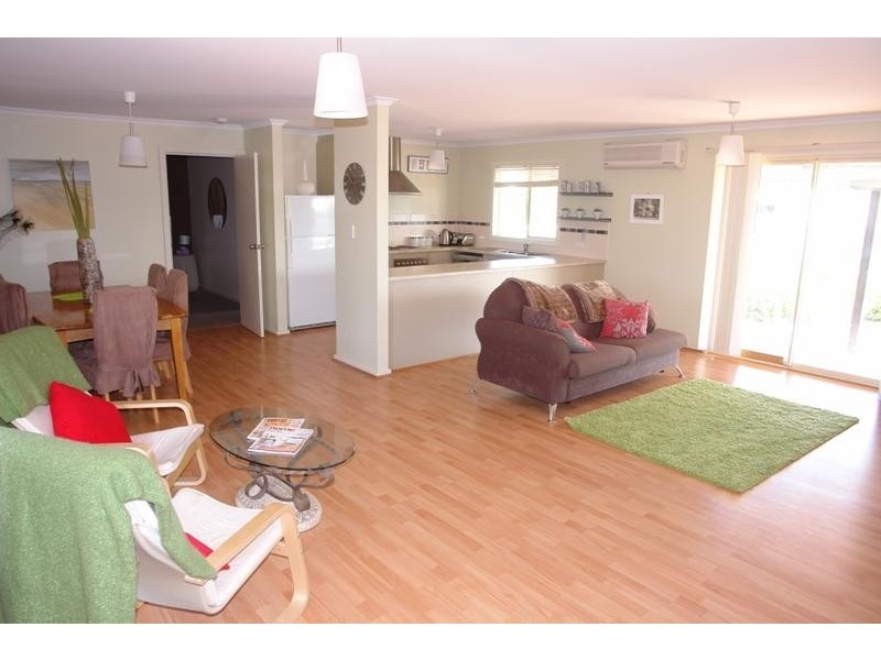 13 Andrew Street, Moonta Bay SA 5558