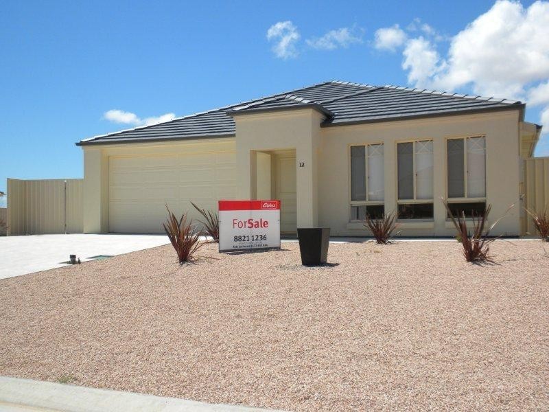 12 Albatross Street, Wallaroo SA 5556