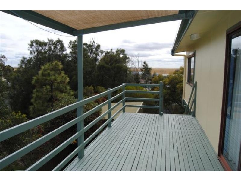 1 Spencer Street, North Beach SA 5556