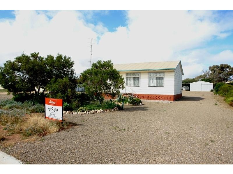 30 North Terrace, Moonta Bay SA 5558