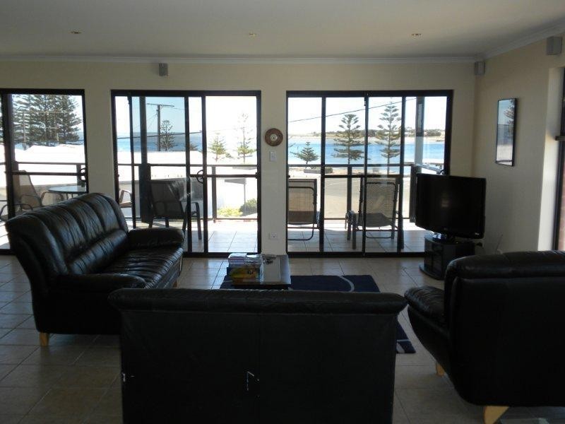 67 Snapper Road, Fisherman Bay SA 5522