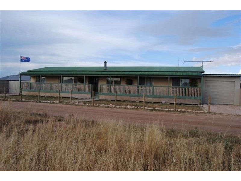 16 Reynolds Street, Moonta Bay SA 5558