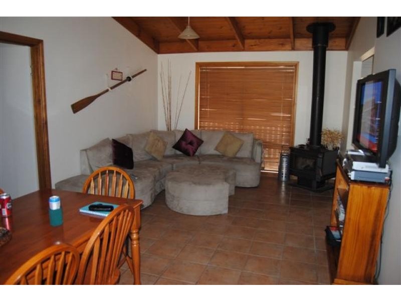 16 Reynolds Street, Moonta Bay SA 5558