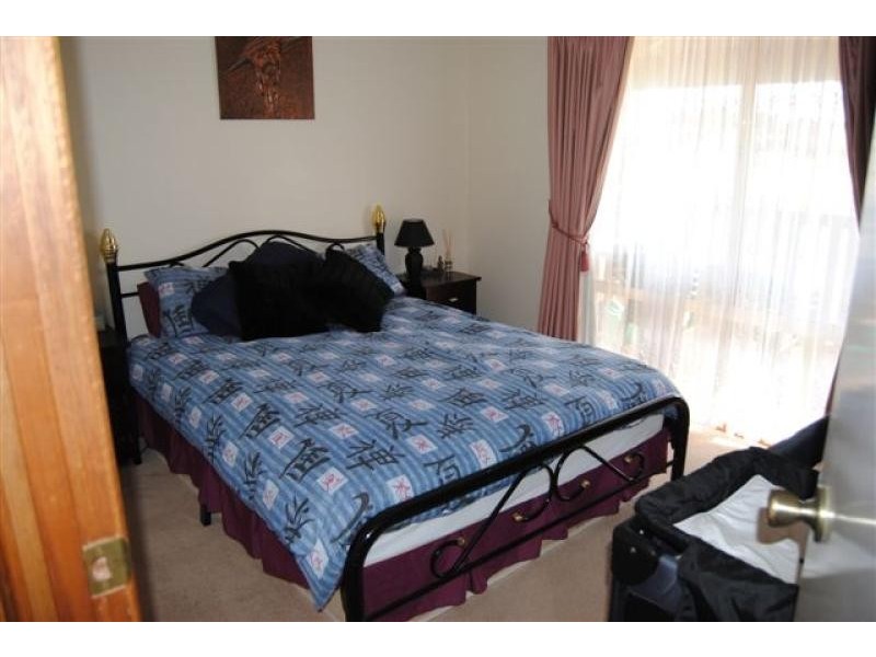 16 Reynolds Street, Moonta Bay SA 5558