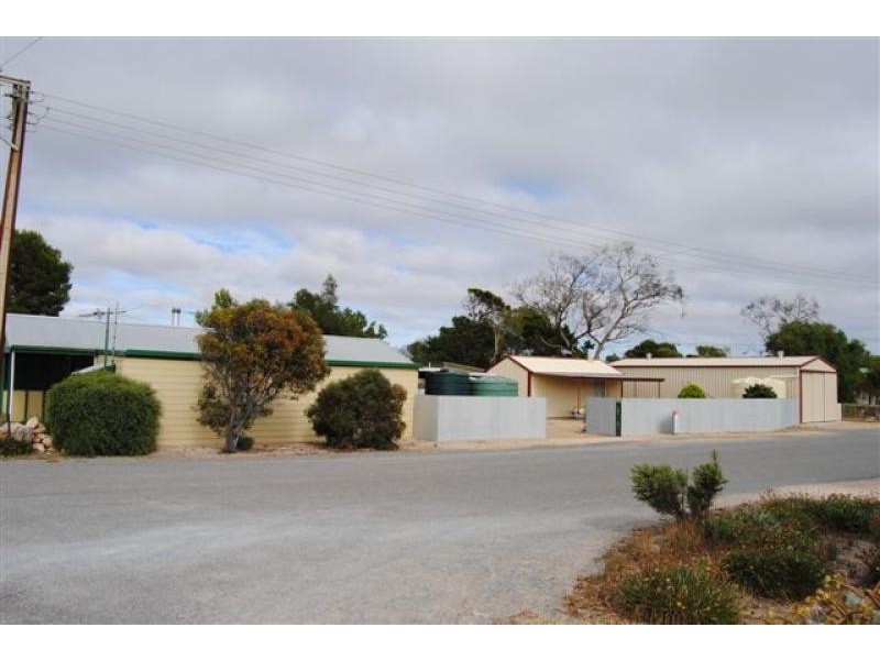 25 The  Parade, Clinton SA 5570