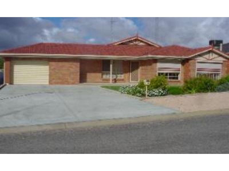 4 Highview Grove, Moonta Bay SA 5558