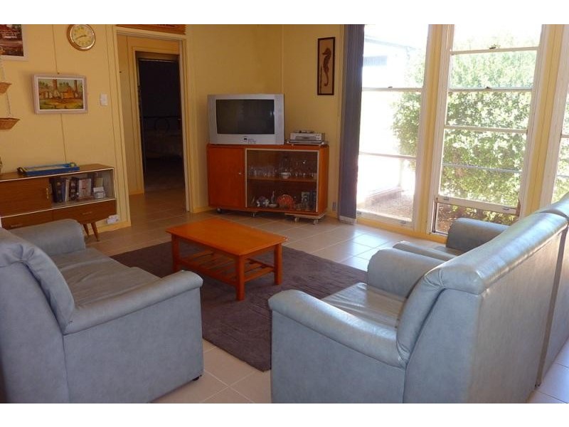 21 Cambridge Street, Moonta Bay SA 5558