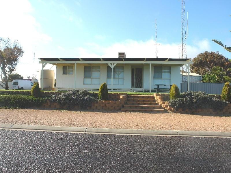 10 MARINE PARADE, Moonta Bay SA 5558