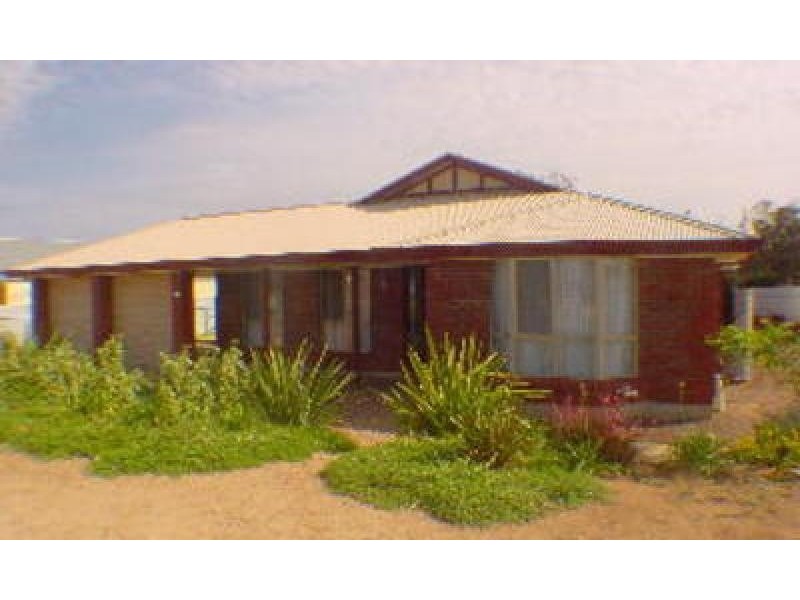 40 Moontana Avenue, Moonta Bay SA 5558