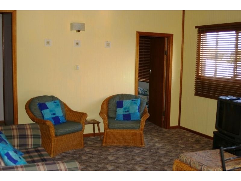 33 Randolph Street, Port Hughes SA 5558