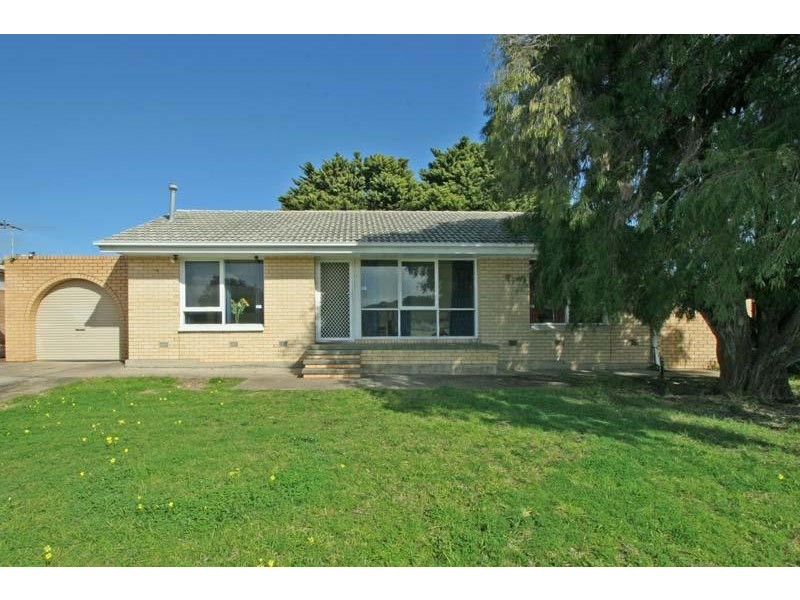 6 CHARLES STREET, Christie Downs SA 5164