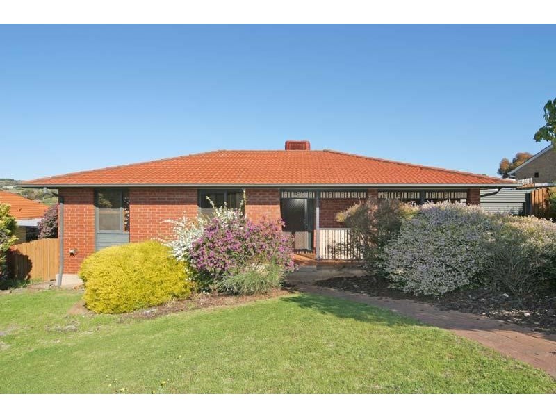 19 TORRIDON COURT, Huntfield Heights SA 5163