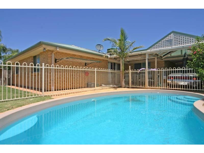 12 SIMONE CRESCENT, Morphett Vale SA 5162