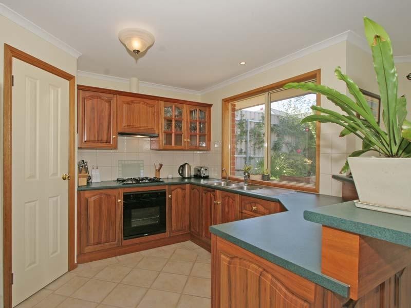 9 STEAMRANGER DRIVE, Sheidow Park SA 5158