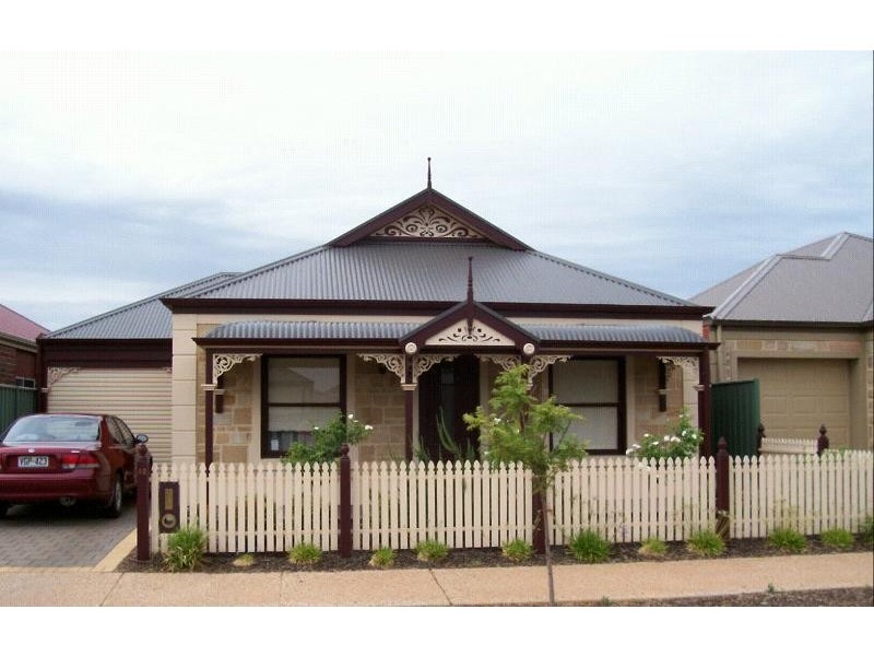42 Lakefield Crescent, Mawson Lakes SA 5095