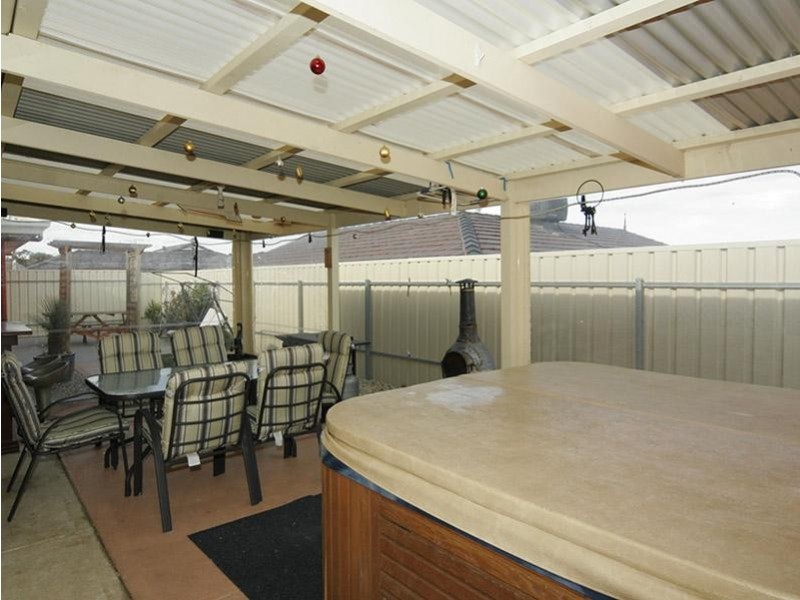 49 Chamberlain Drive, Christie Downs SA 5164